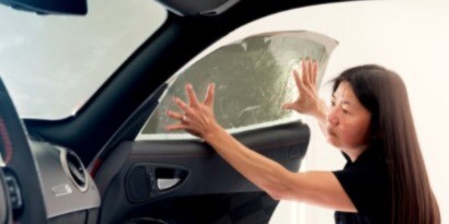 Aplicação de Película para Vidros Automotivos.
